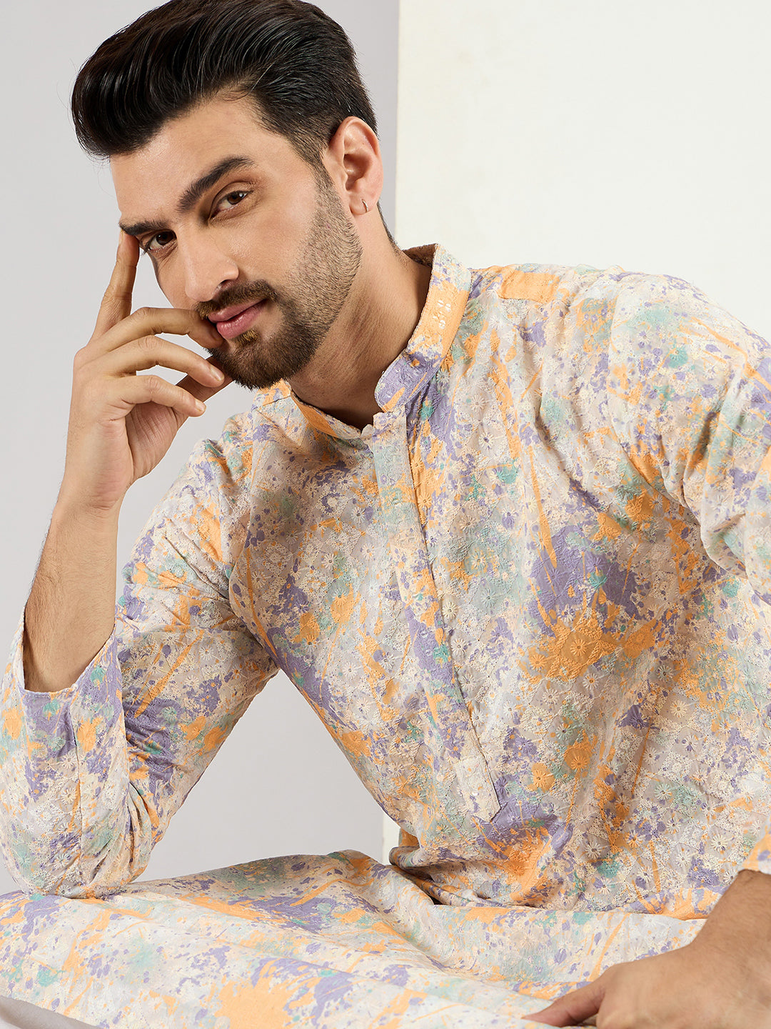 Ethnic Bay Men Off White Viscose Rayon Abstract Embroidered Chikankari Straight Kurta MKU1063