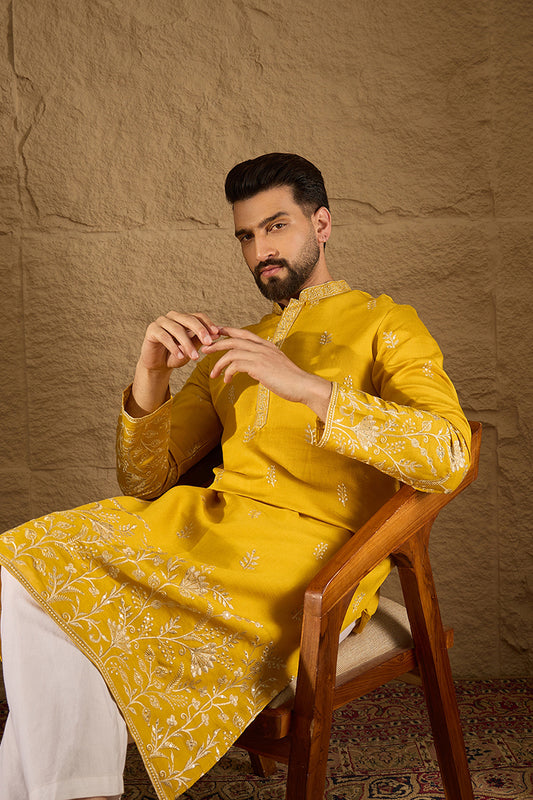 Yellow Verican Solid Embroidered Straight Kurta MKU1314