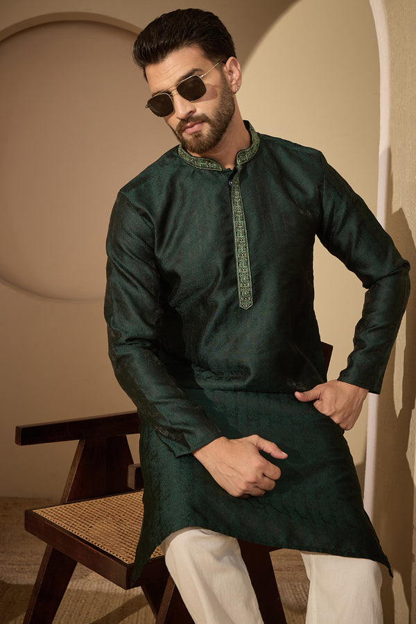 Green Jacquard Solid Embroidered Mandarin Collar Kurta With Trouser MKSET2742