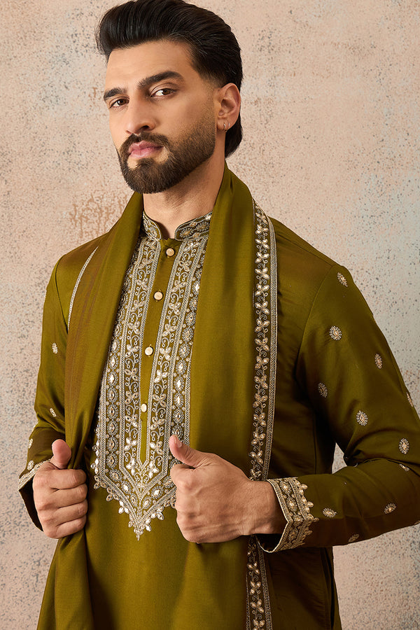 Green Silk Blend Solid Embroidered Kurta With Dupatta MKUD1031