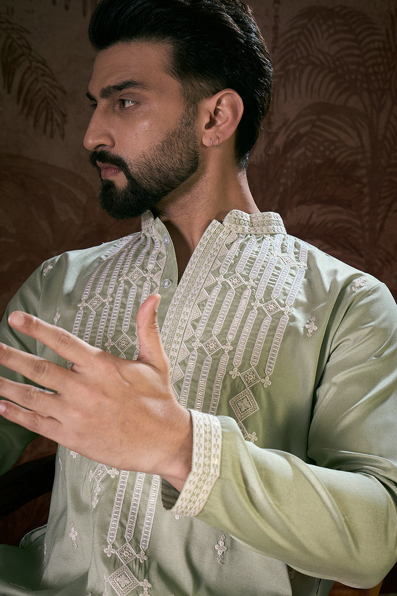 Green Silk Blend Solid Embroidered Straight Kurta With Trouser MKSET1787
