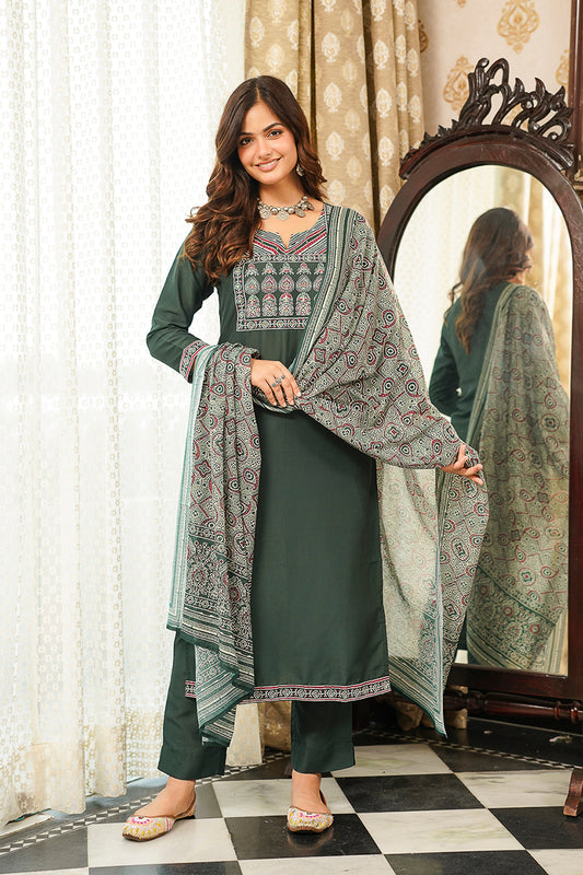 Green Cotton Blend Ajrakh Printed Straight Kurta Trousers With Dupatta PKSKD3066