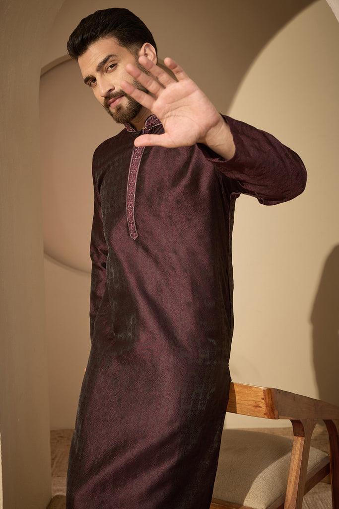 Purple Jacquard Solid Embroidered Mandarin Collar Kurta MKU2753