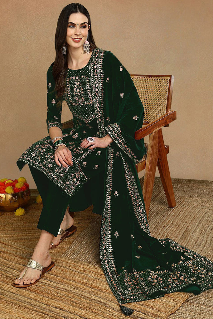 Green Velvet Ethnic Motifs Printed Straight Suit Set PKSKD2772