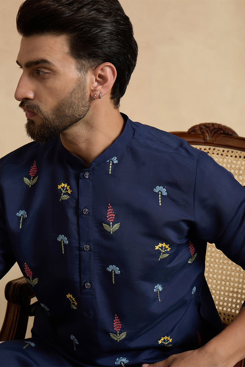 Navy Blue Silk Blend Solid Embroidered Thread Work Kurta With Trouser MKSET2468
