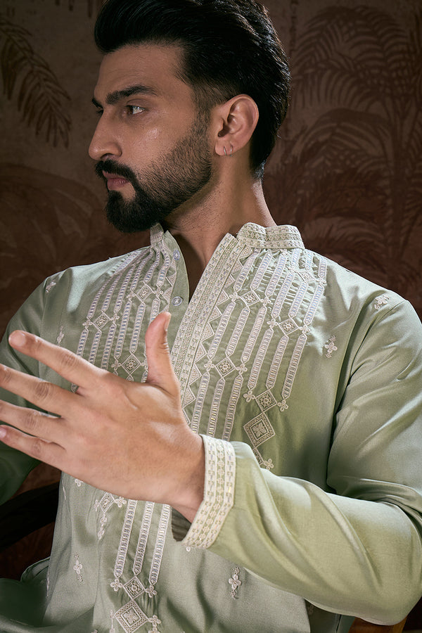 Green Silk Blend Solid Embroidered Straight Kurta MKU1787