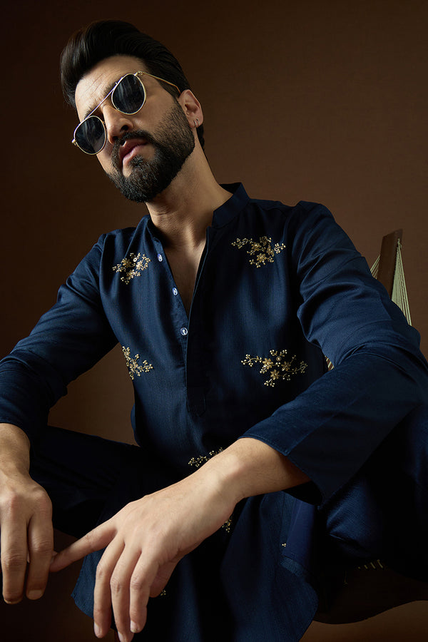 Blue Silk Blend Solid Dyed Kurta With Trouser MKSET2058