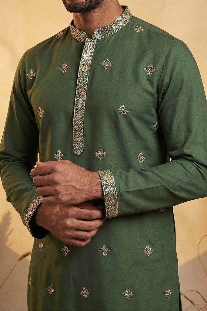Silk Blend Green Solid Embroidered Calf Length Straight Kurta MKU2101