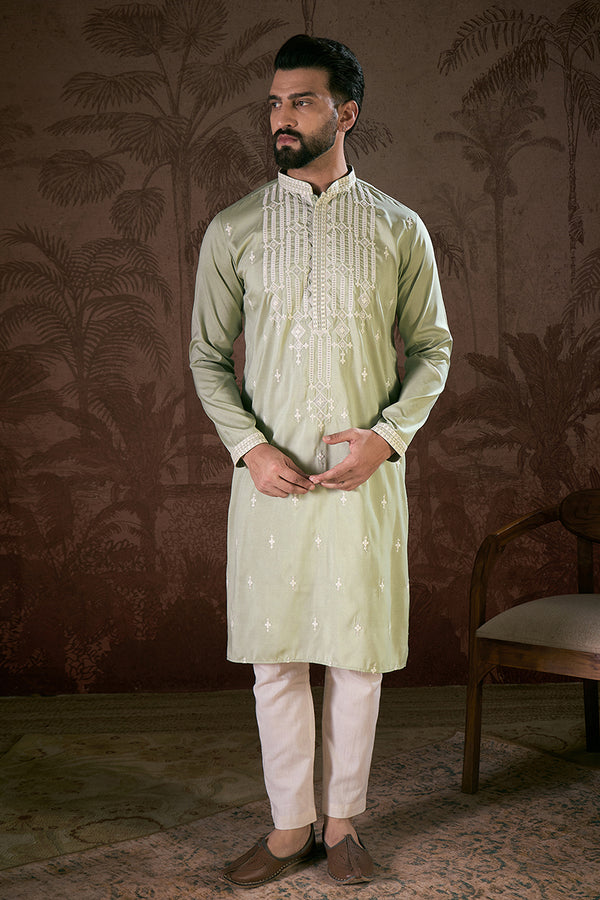 Green Silk Blend Solid Embroidered Straight Kurta With Trouser MKSET1787