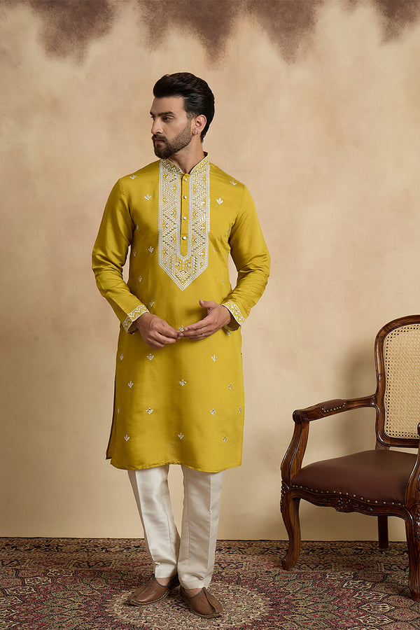 Yellow Silk Blend Solid Embroidered Kurta With Trouser MKSET2412
