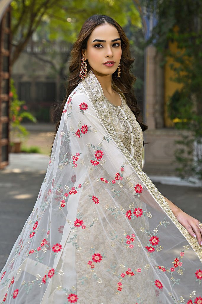 Off White Silk Blend Solid Embroidered Straight Kurta Trousers With Dupatta PKSKD2925