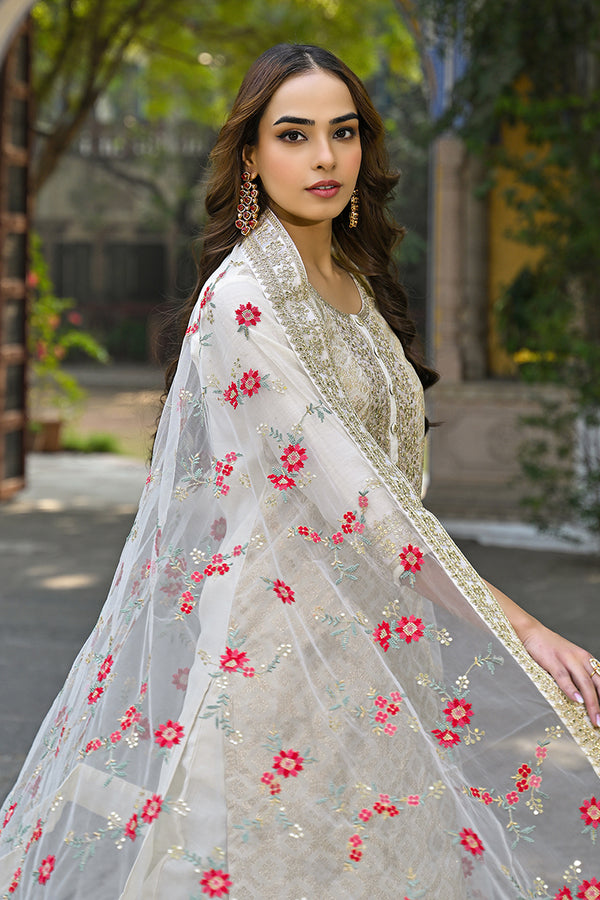 Off White Silk Blend Solid Embroidered Straight Kurta Trousers With Dupatta PKSKD2925