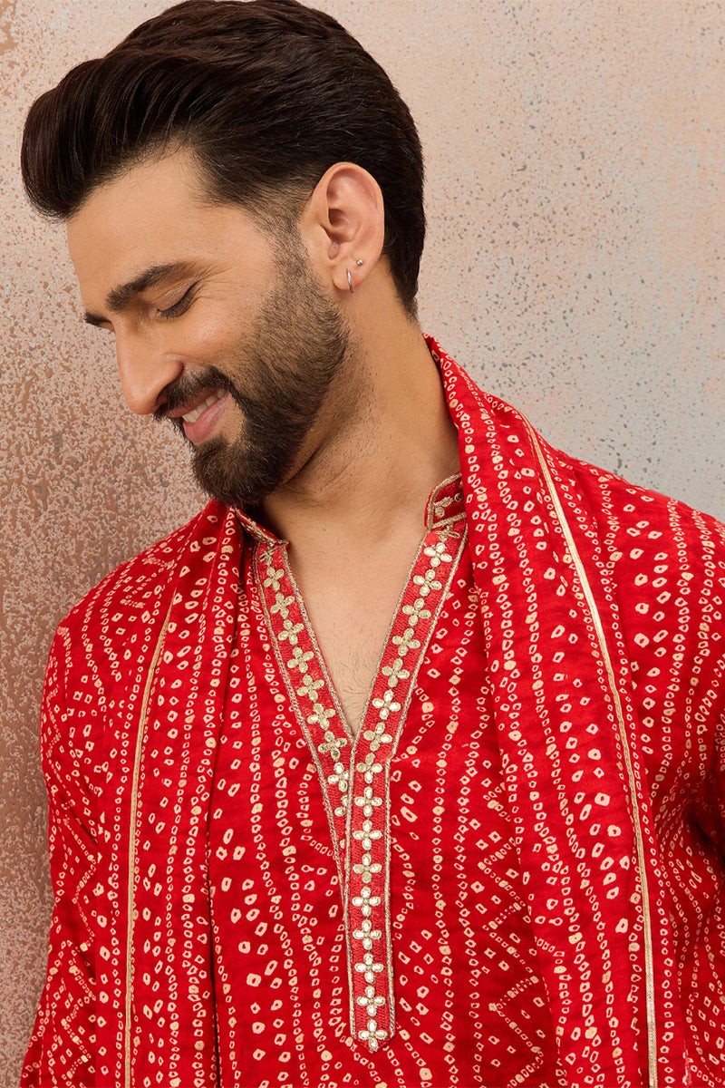 Red Viscose Rayon Bandhani Printed Mandarin Collar Kurta & Trouser With Dupatta MKPD1081