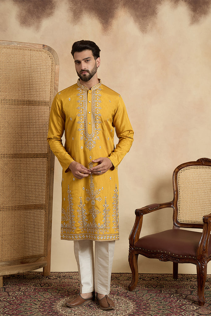 Yellow Silk Blend Solid Embroidered Straight Kurta MKU2525