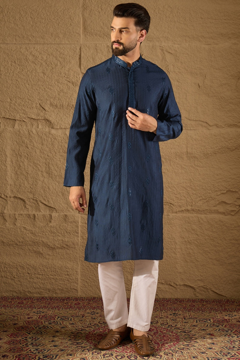 Blue Viscose Rayon Solid Embroidered Straight Kurta MKU1293