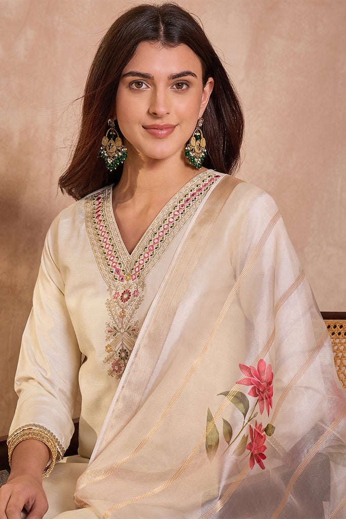Off White Silk Blend Solid Embroidered Straight Kurta Trouser With Dupatta PKSKD3103