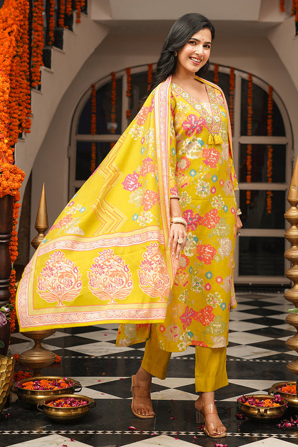 Yellow Viscose Rayon Floral Printed Straight Kurta Trousers With Dupatta PKSKD3080