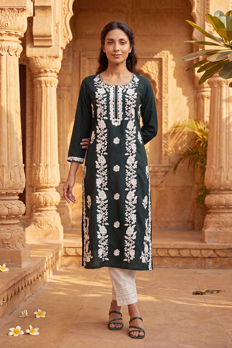 Green Viscose Rayon Solid Embroidered Regular Kurta VCK9805