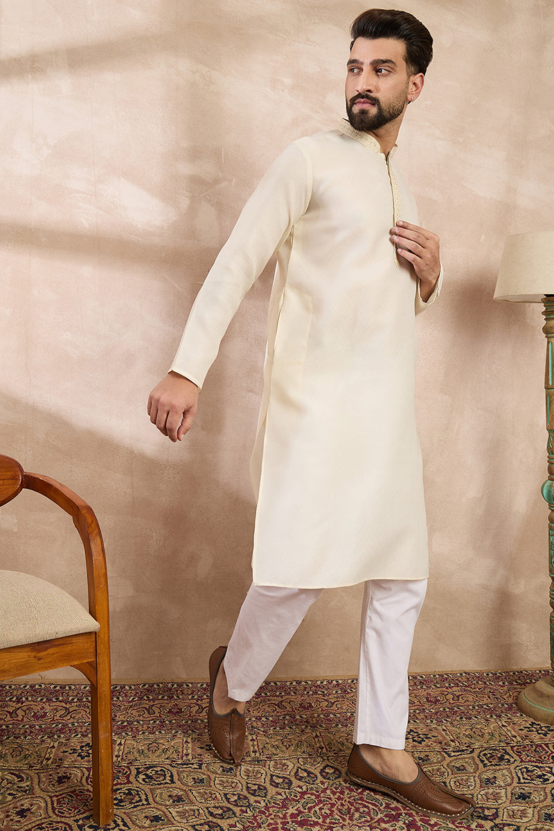 Off White Silk Blend Solid Embroidered Straight Kurta With Trouser MKSET1728