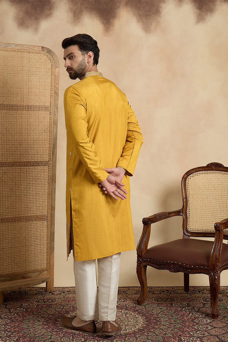 Yellow Silk Blend Solid Embroidered Straight Kurta MKU2525
