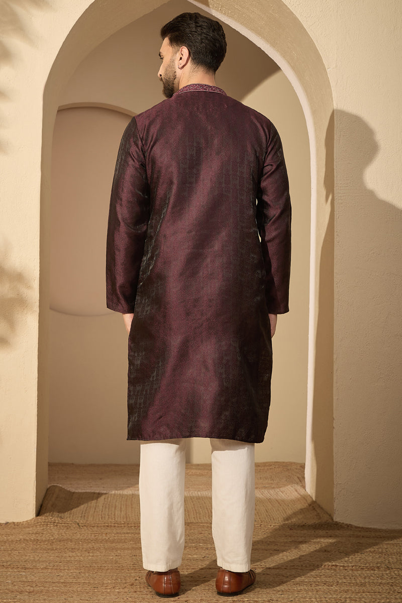 Purple Jacquard Solid Embroidered Mandarin Collar Kurta MKU2753