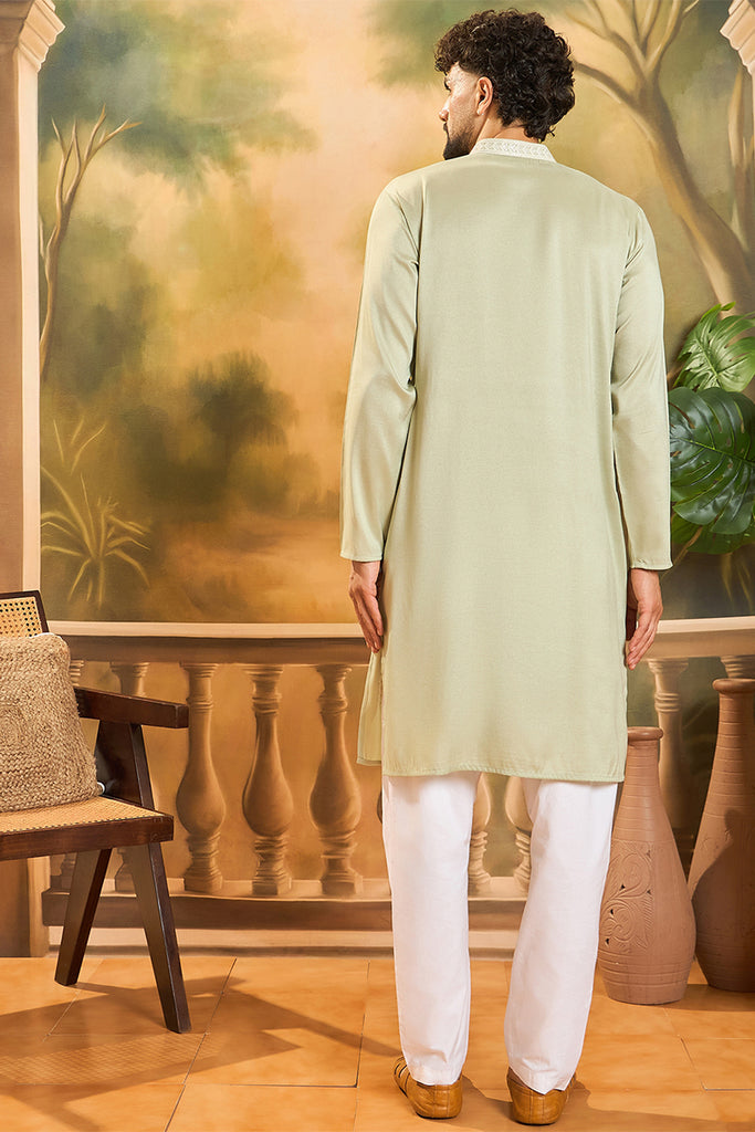 Green Silk Blend Solid Embroidered Straight Kurta MKU1492