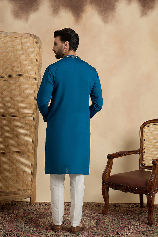 Teal Silk Blend Solid Embroidered Thread Work Kurta With Trouser MKSET2443