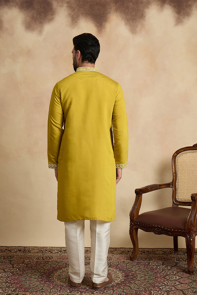 Yellow Silk Blend Solid Embroidered Kurta With Trouser MKSET2412