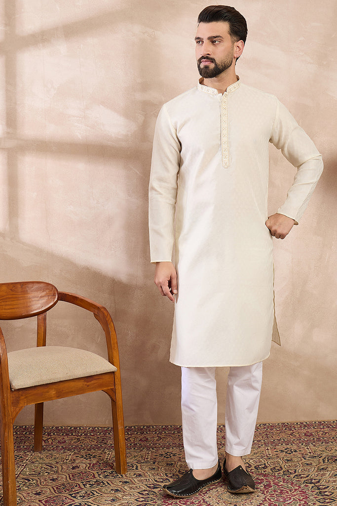 Off White Silk Blend Solid Woven Design Straight Kurta With Trouser MKSET1897