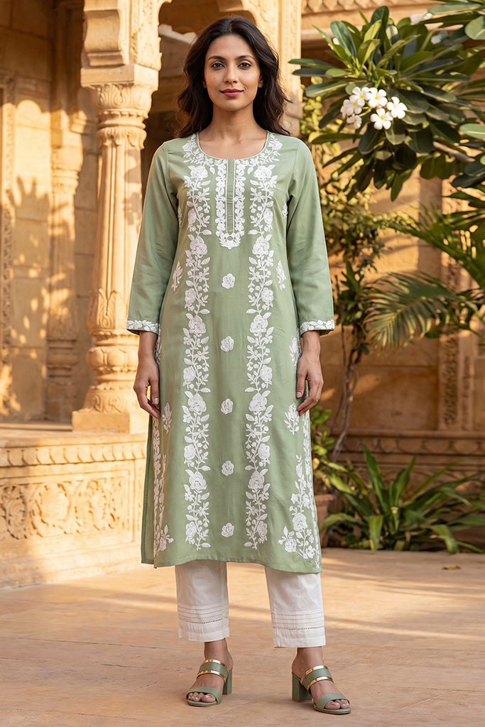 Green Viscose Rayon Solid Embroidered Regular Kurta VCK9813
