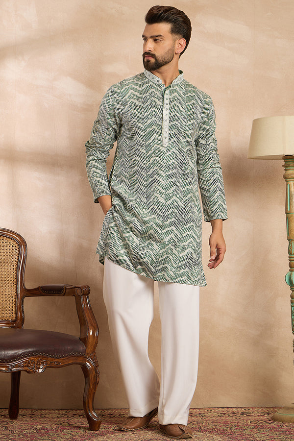 Green Silk Blend Solid Embroidered Straight Kurta With Trouser MKSET1664