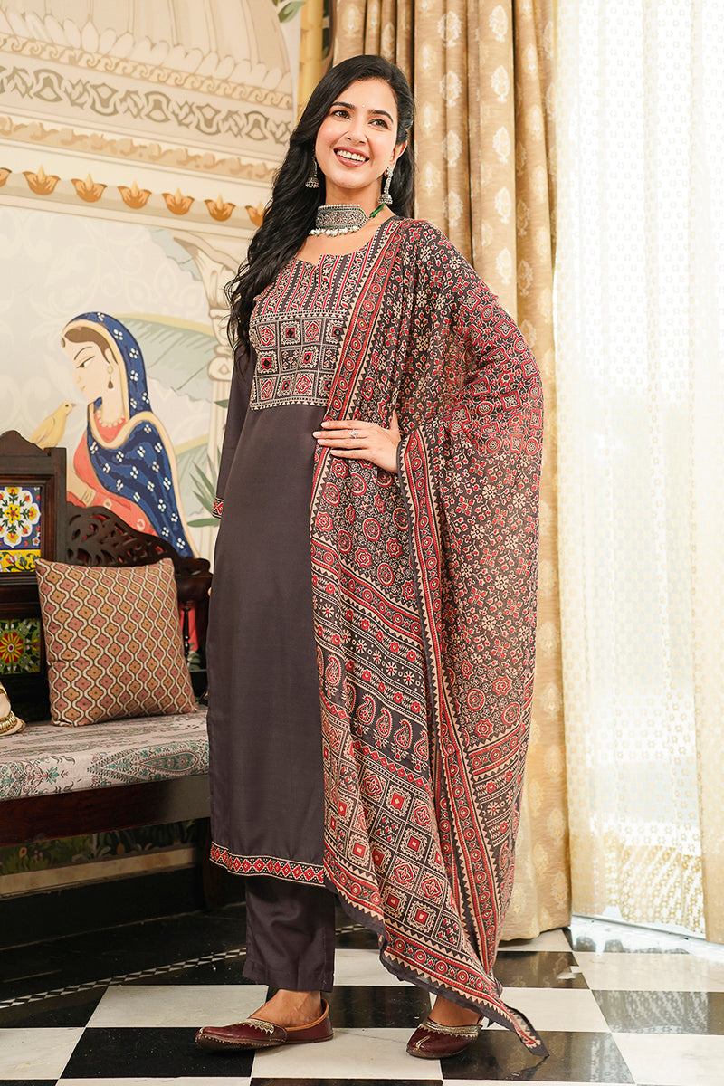 Grey Cotton Blend Ajrakh Printed Straight Kurta Trousers With Dupatta PKSKD3065