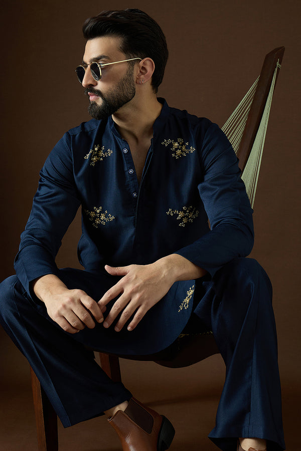 Blue Silk Blend Solid Dyed Kurta With Trouser MKSET2058
