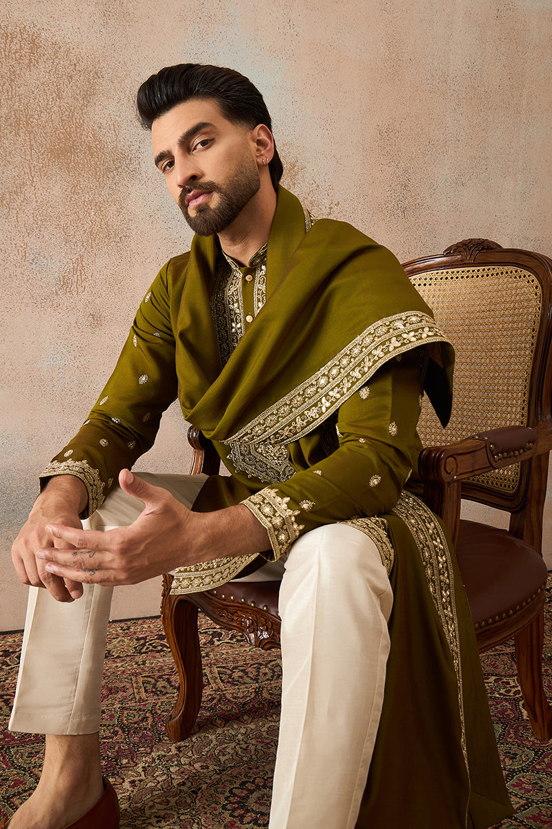Green Silk Blend Solid Embroidered Kurta With Dupatta MKUD1031