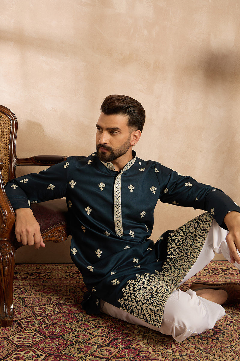 Navy Blue Polyester Solid Embroidered Straight Kurta MKU1810
