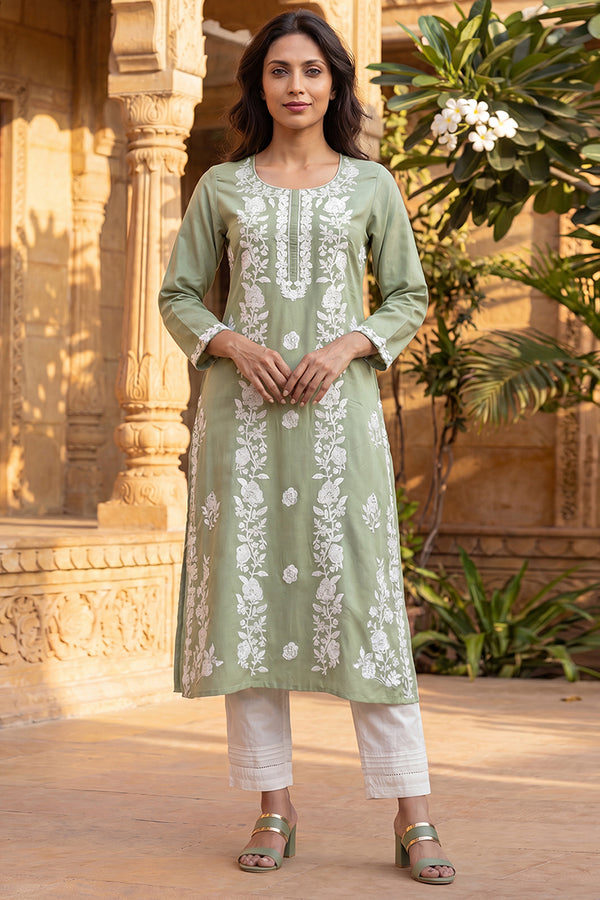 Green Viscose Rayon Solid Embroidered Regular Kurta VCK9813
