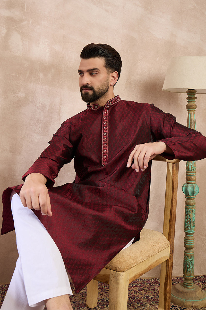 Maroon Silk Blend Solid Woven Design Straight Kurta MKU1896