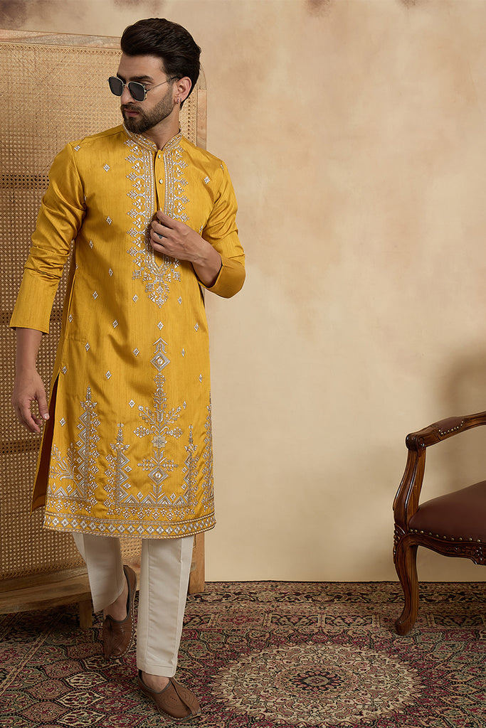 Yellow Silk Blend Solid Embroidered Straight Kurta MKU2525