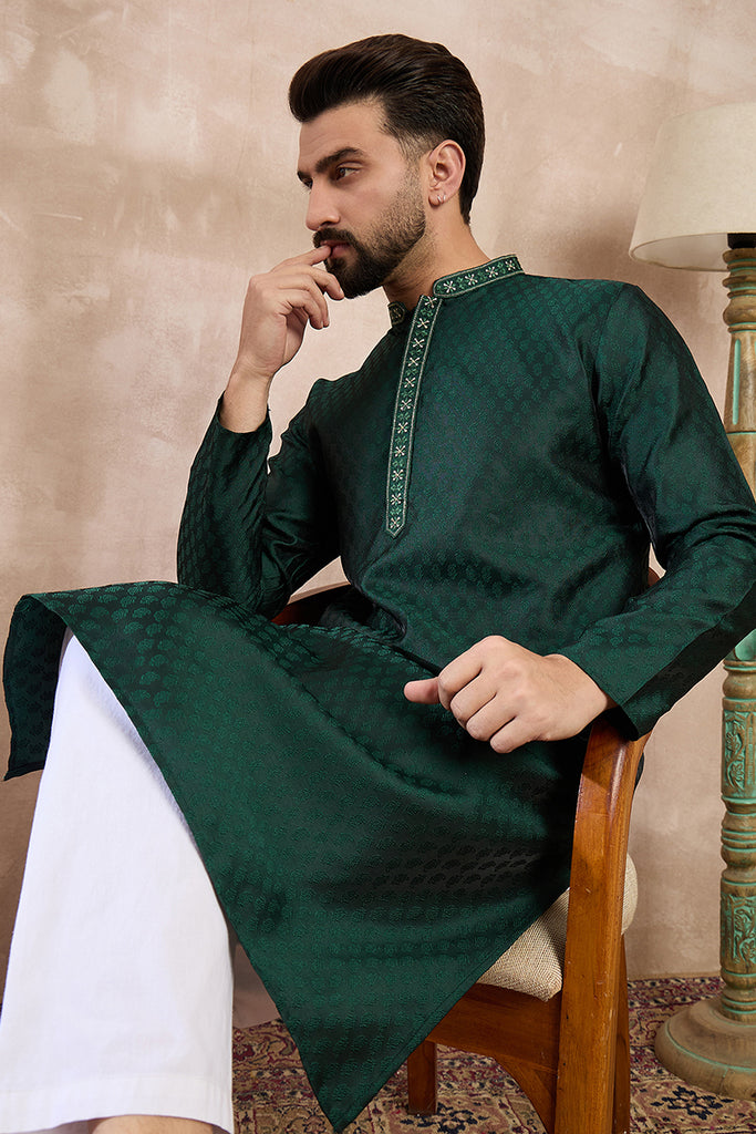 Green Silk Blend Solid Woven Design Straight Kurta With Trouser MKSET1900