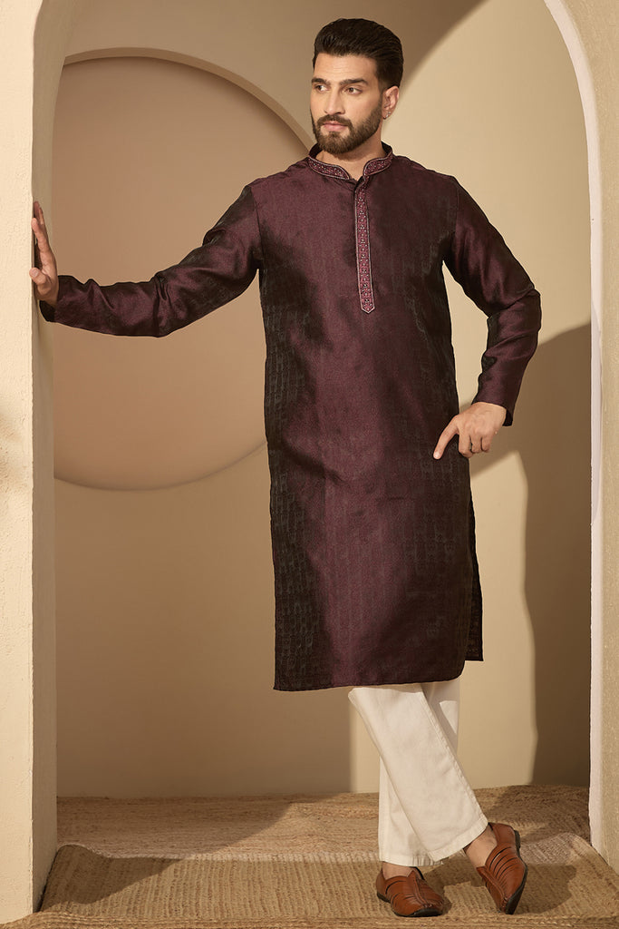 Purple Jacquard Solid Embroidered Mandarin Collar Kurta MKU2753