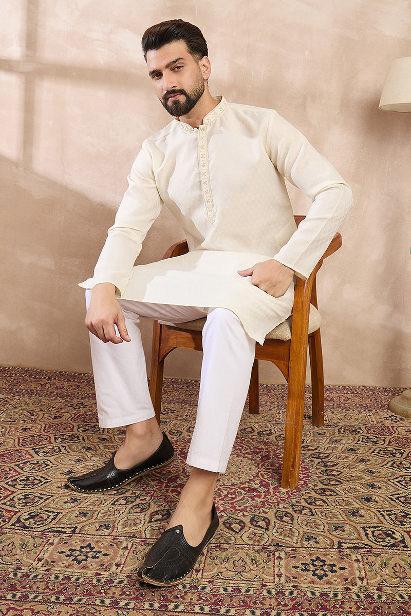 Off White Silk Blend Solid Woven Design Straight Kurta MKU1897
