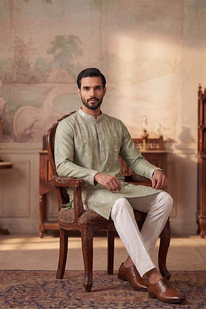 Green Silk Blend Solid Embroidered Kurta With Trousers MKSET2153