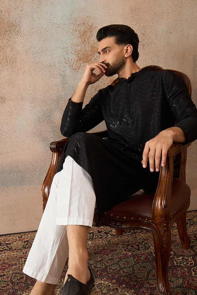 Black Rayon Embroidered Solid Straight Kurta MKU2190