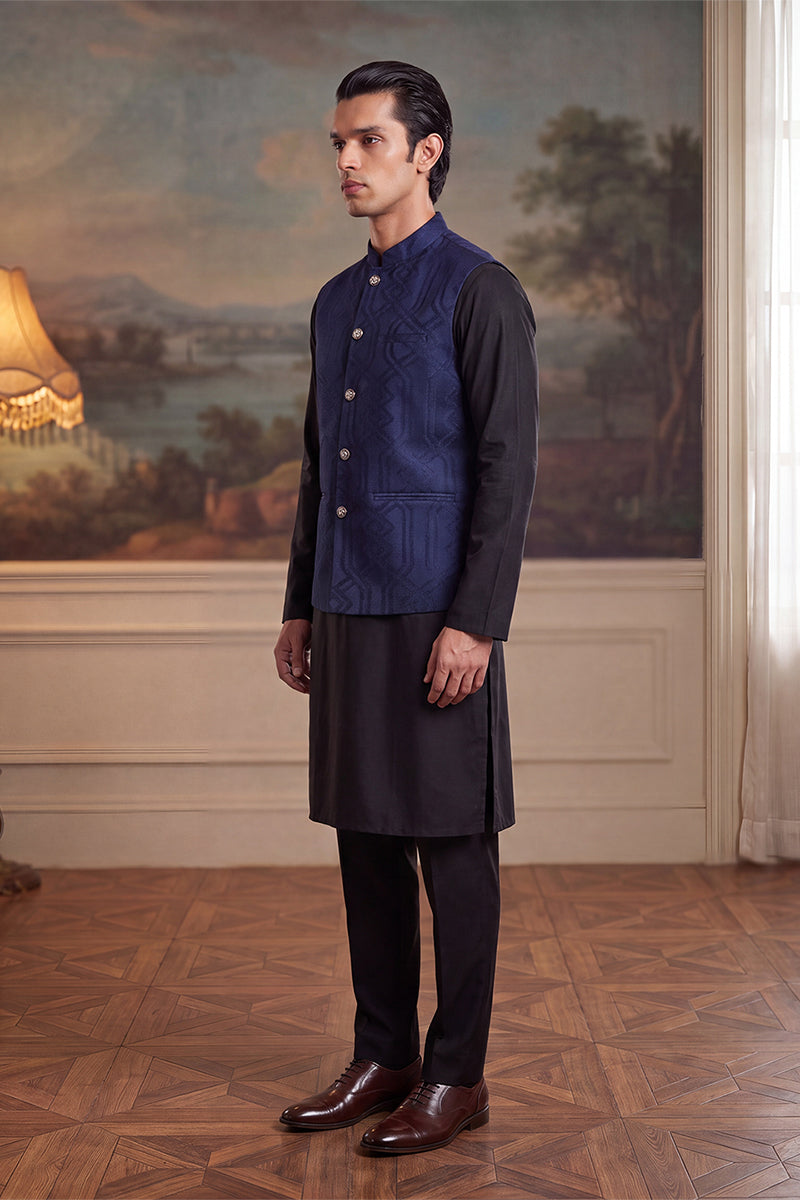 Violet Jacquard Woven Design Mandarin Collar Koti MKOT1045