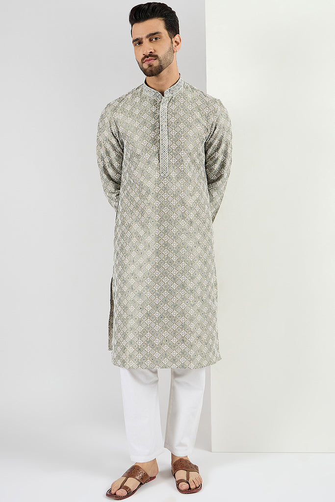 Ethnic Bay Men Green Viscose Rayon Solid Embroidered Chikankari Straight Kurta MKU1090