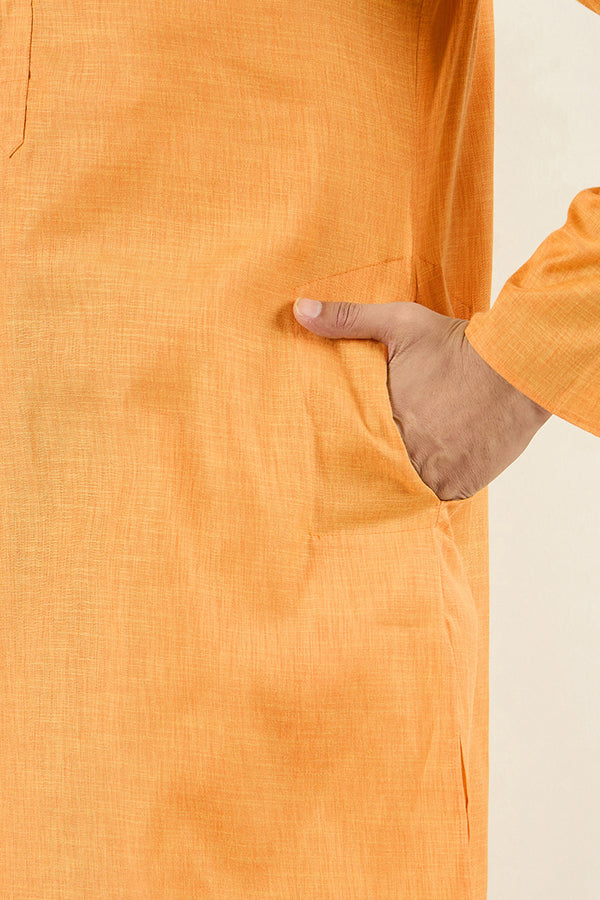 Ethnic Bay Men Yellow Cotton Solid Woven Design Straight Kurta MKU1097