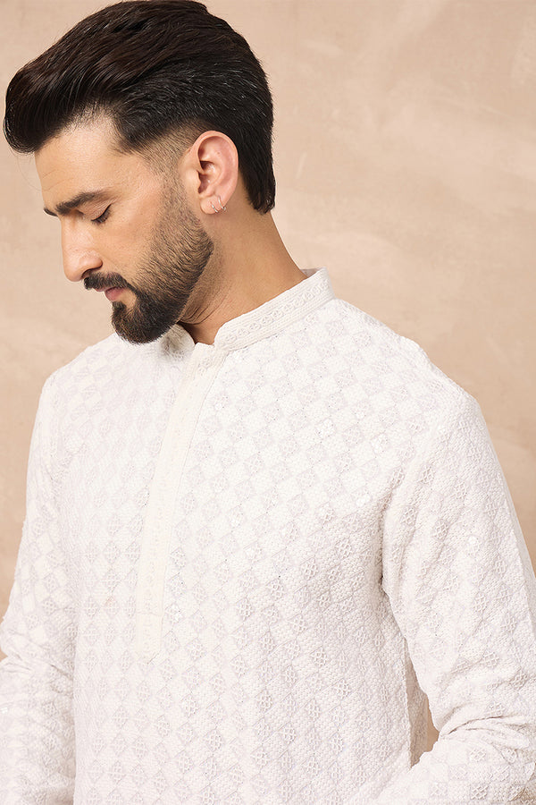 White Viscose Rayon Solid Embroidered Straight Kurta MKU1140
