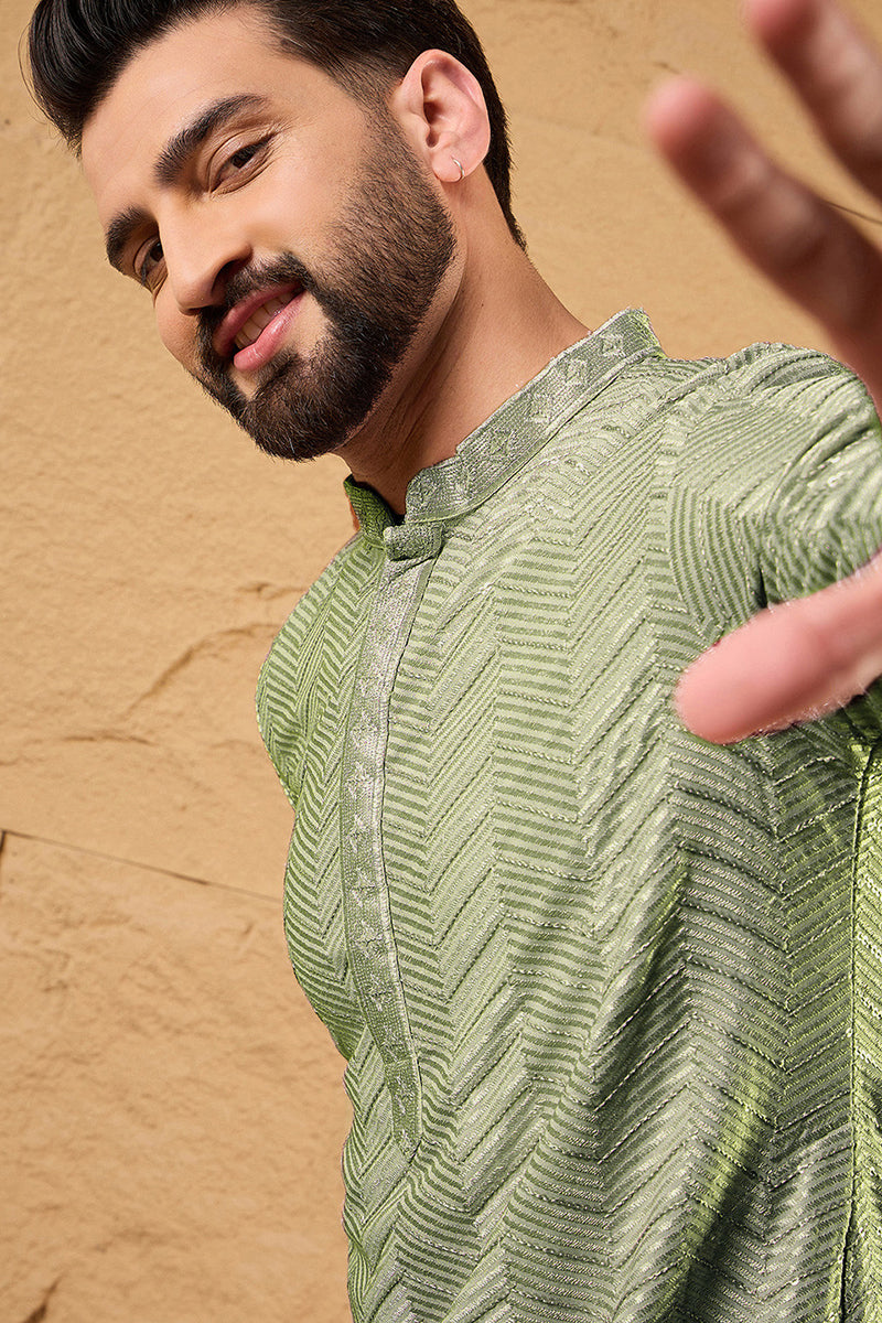 Green Viscose Rayon Solid Embroidered Straight Kurta MKU1203