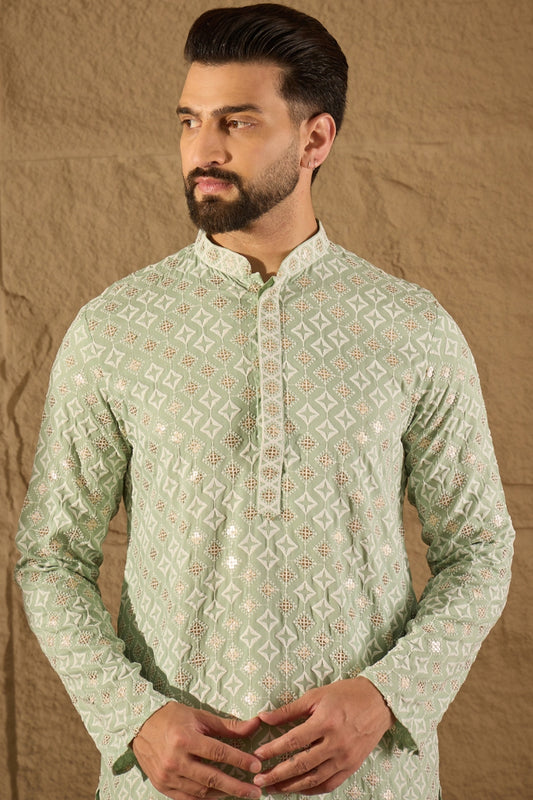 Green Viscose Rayon Solid Embroidered Straight Kurta MKU1238