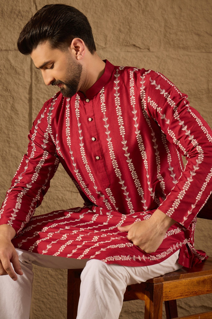 Maroon Viscose Rayon Ethnic Motifs Printed Straight Kurta with Trouser MKSET1278